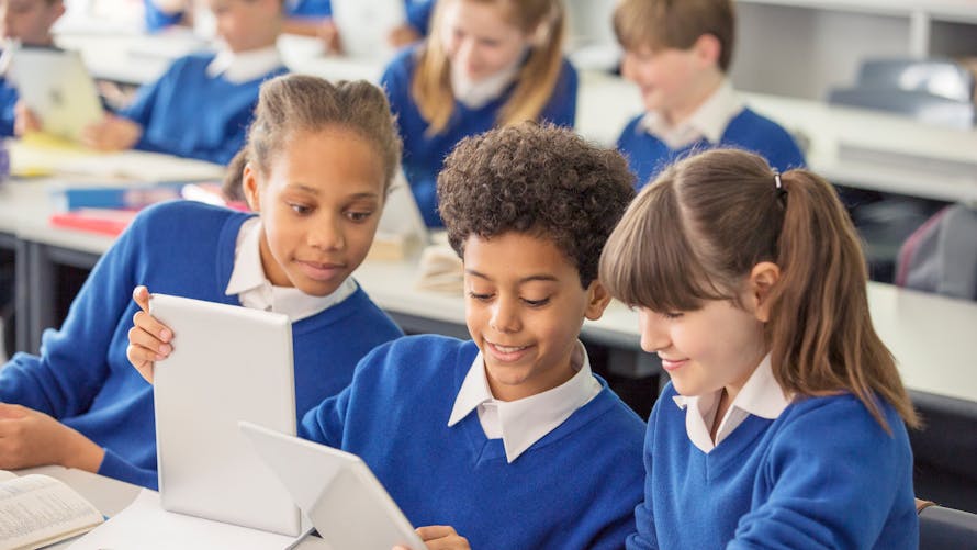 Uniformes à l’école : quels établissements sont concernés pour cette rentrée ?