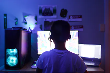Smiley Face Lesson Check Fortnite : à quel âge ce jeu vidéo est-il adapté aux enfants ? | Parents.fr
