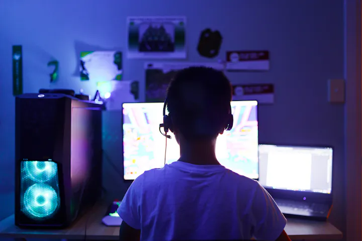 Smiley Face Lesson Check Fortnite : à quel âge ce jeu vidéo est-il adapté aux enfants ? | Parents.fr