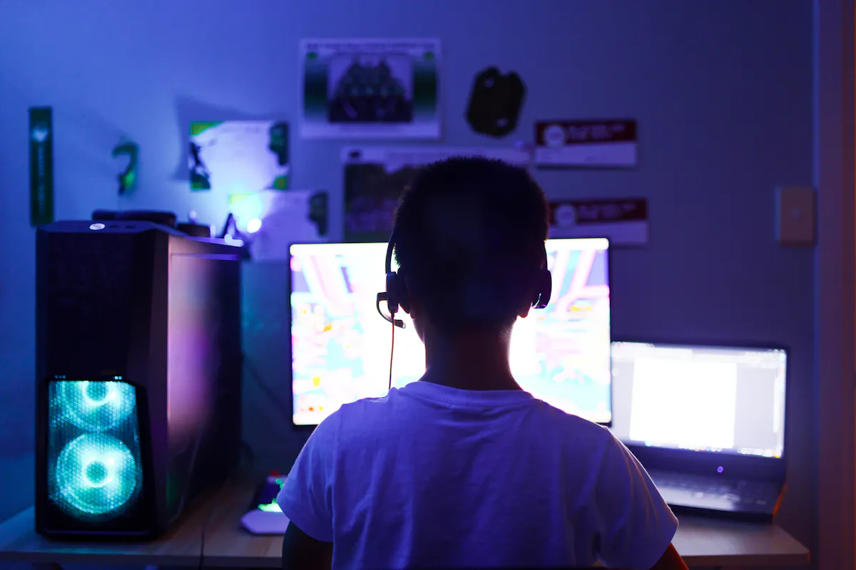 Smiley Face Lesson Check Fortnite : à quel âge ce jeu vidéo est-il adapté aux enfants ? | Parents.fr