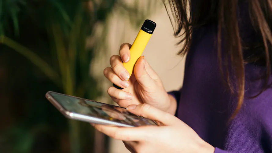 Vapotage : l'OMS s'inquite d'une nouvelle gnration d'enfants dpendants la nicotine | Parents.fr Vapotage : l'OMS s'inquite d'une nouvelle gnration d'enfants dpendants la nicotine | Parents.fr