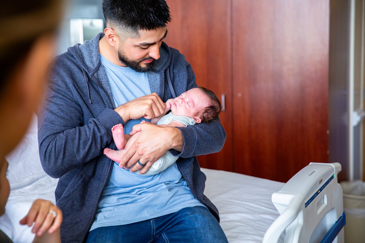 Son patron lui demande de travailler pendant que sa femme accouche : l'histoire qui choque les internautes