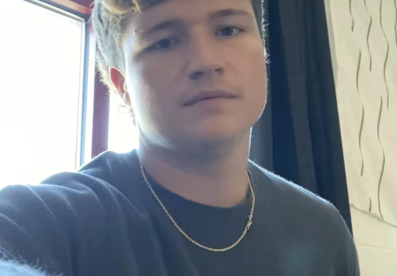 Un prof demande à ses élèves de “râler sur ce qu'ils veulent” : leurs rédactions font le buzz