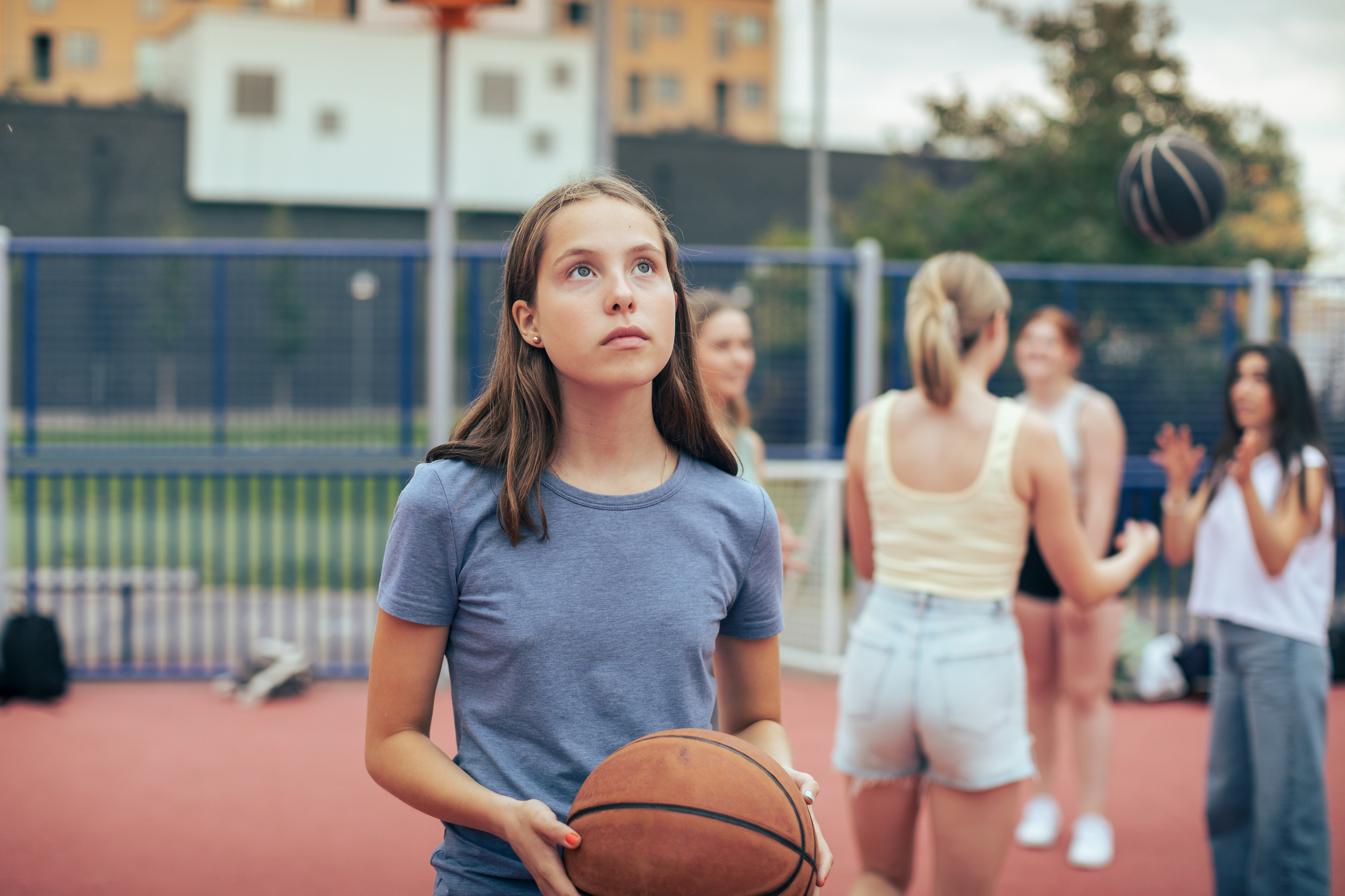 Voici pourquoi 45 % des adolescentes arrêtent le sport