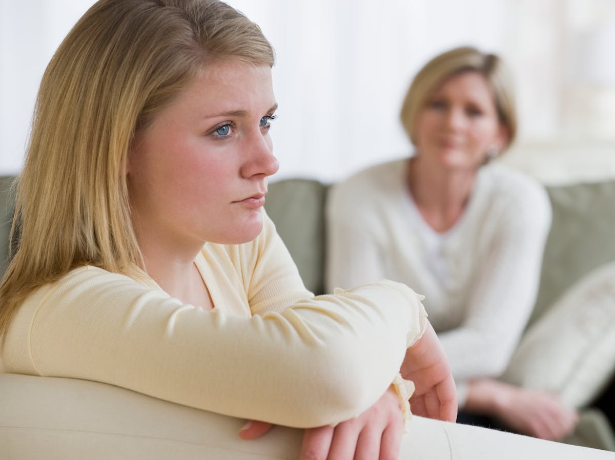 3 raisons qui peuvent pousser un adulte à couper les ponts avec ses parents