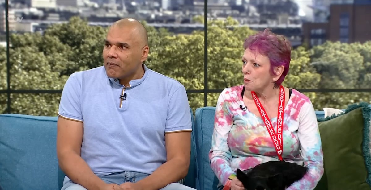 Séparé de sa soeur à 12 ans, il la retrouve 60 ans plus tard