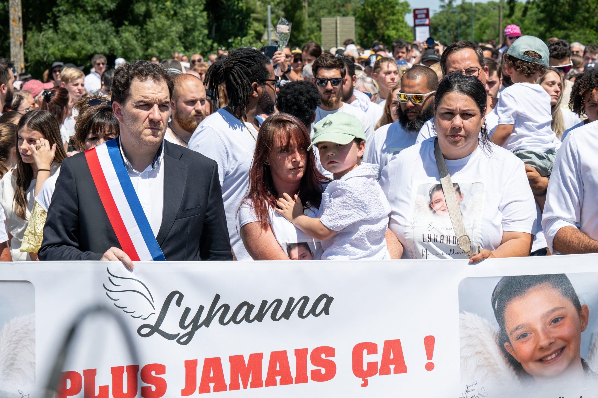 Affaire Lyhanna : la mère d'une fillette qui avait dénoncé Jérôme Barella va attaquer l'État en justice