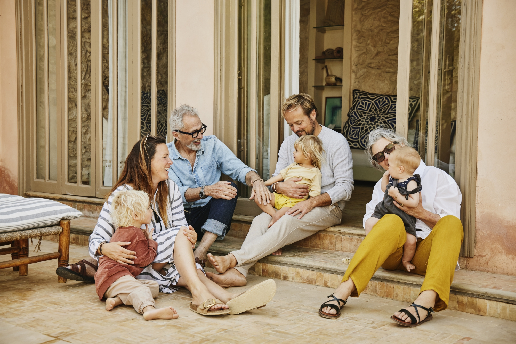 Ces 3 phrases des grands-parents qui peuvent fragiliser l’autorité des parents