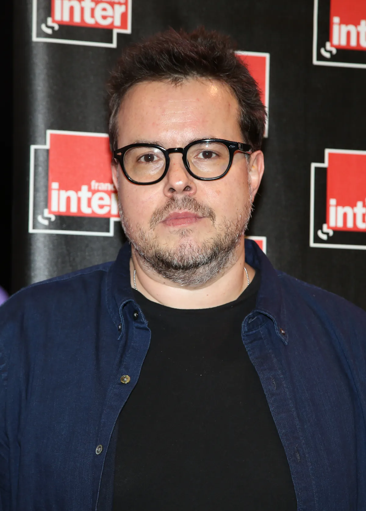 Amel Bent, Louane, Brad Pitt : ces célébrités qui dévoilent leur neuroatypie
