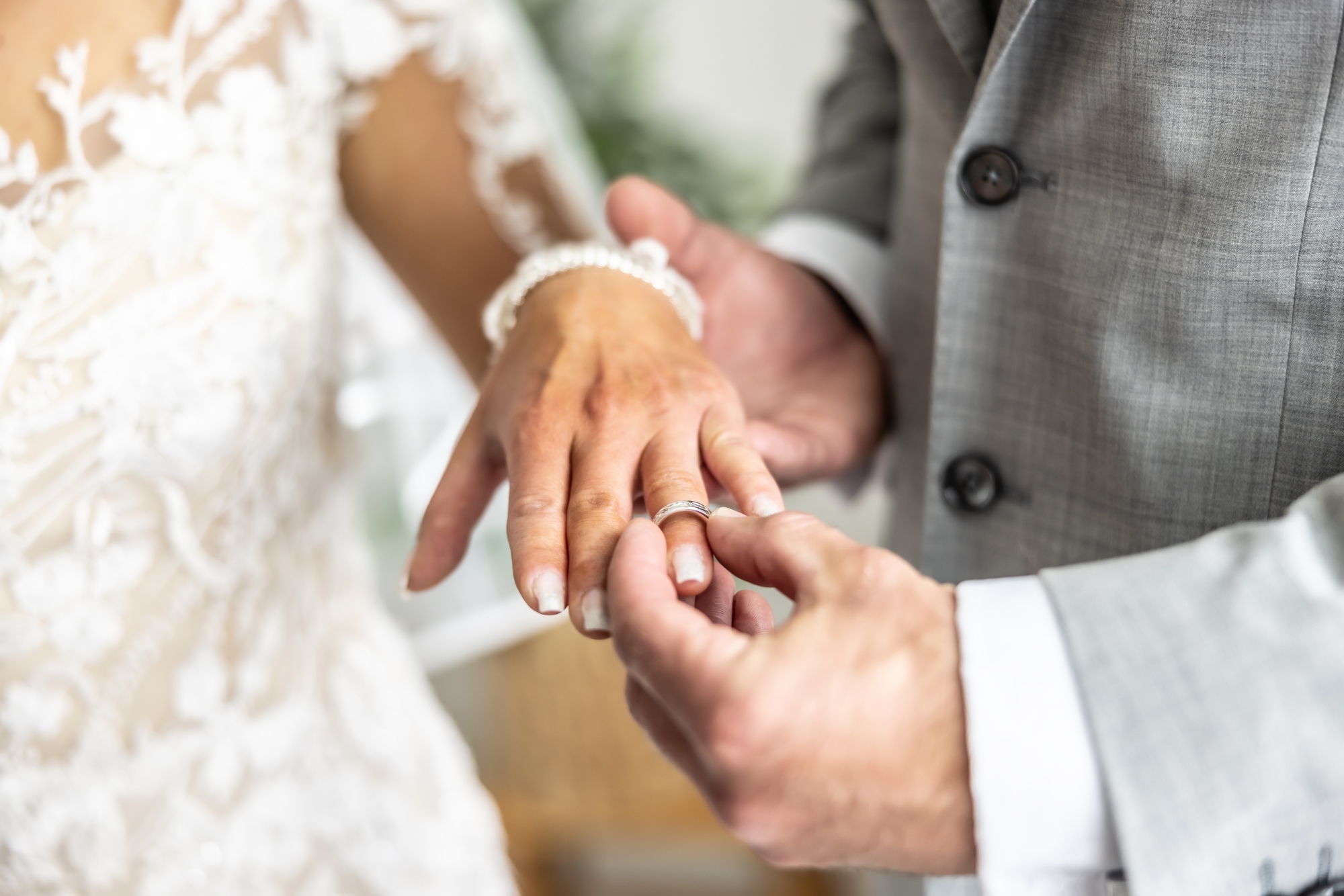 Elle poursuit sa meilleure amie en justice après une incroyable trahison lors de son mariage