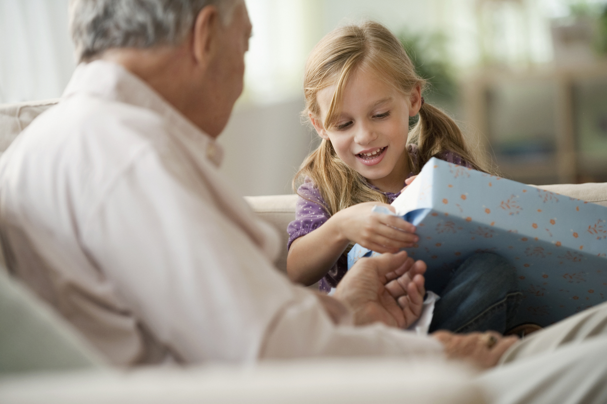 Voici pourquoi les grands-parents les plus aimés ne sont pas forcément ceux qui gâtent le plus