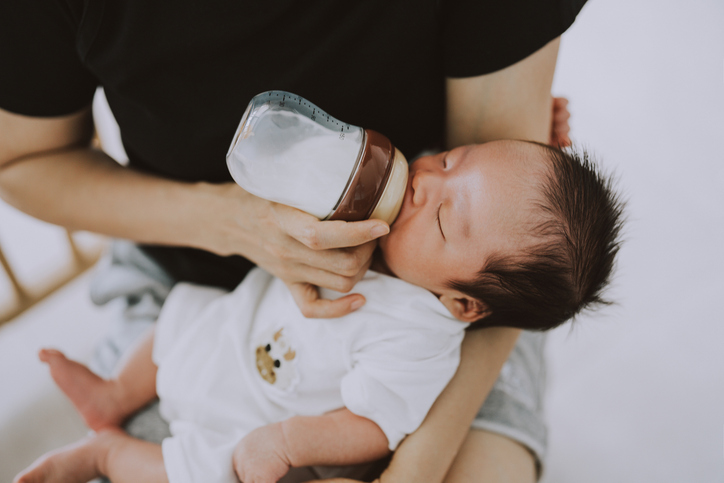 Comment introduire le lait infantile ?
