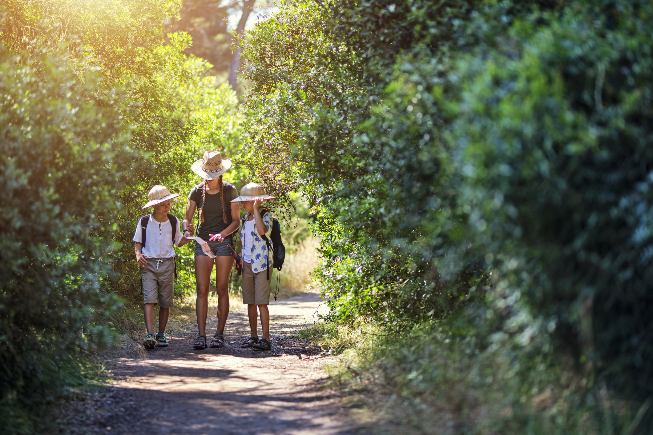 Activités enfants : découvrez des loisirs gratuits pour éveiller leur curiosité
