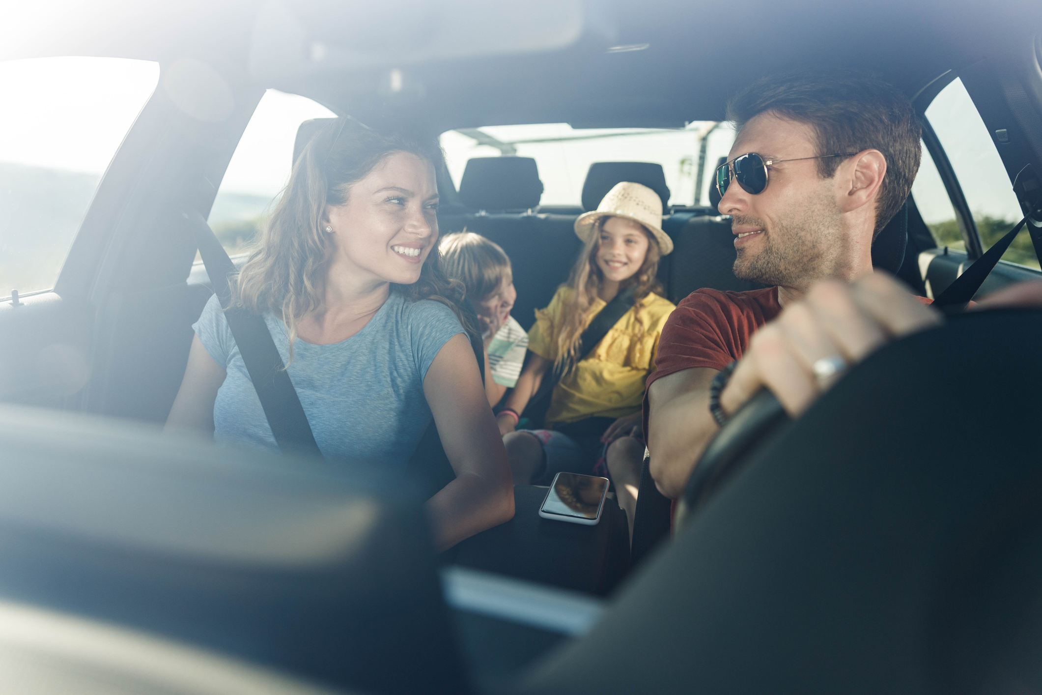 Activités en voiture : astuces pour un trajet ludique et sans stress