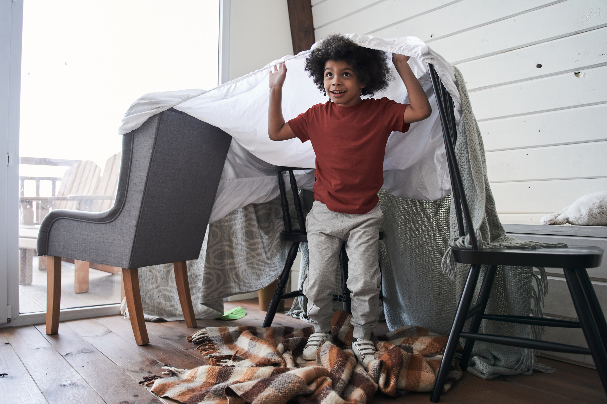 Vacances pluvieuses : 5 astuces pour occuper vos enfants à l'intérieur
