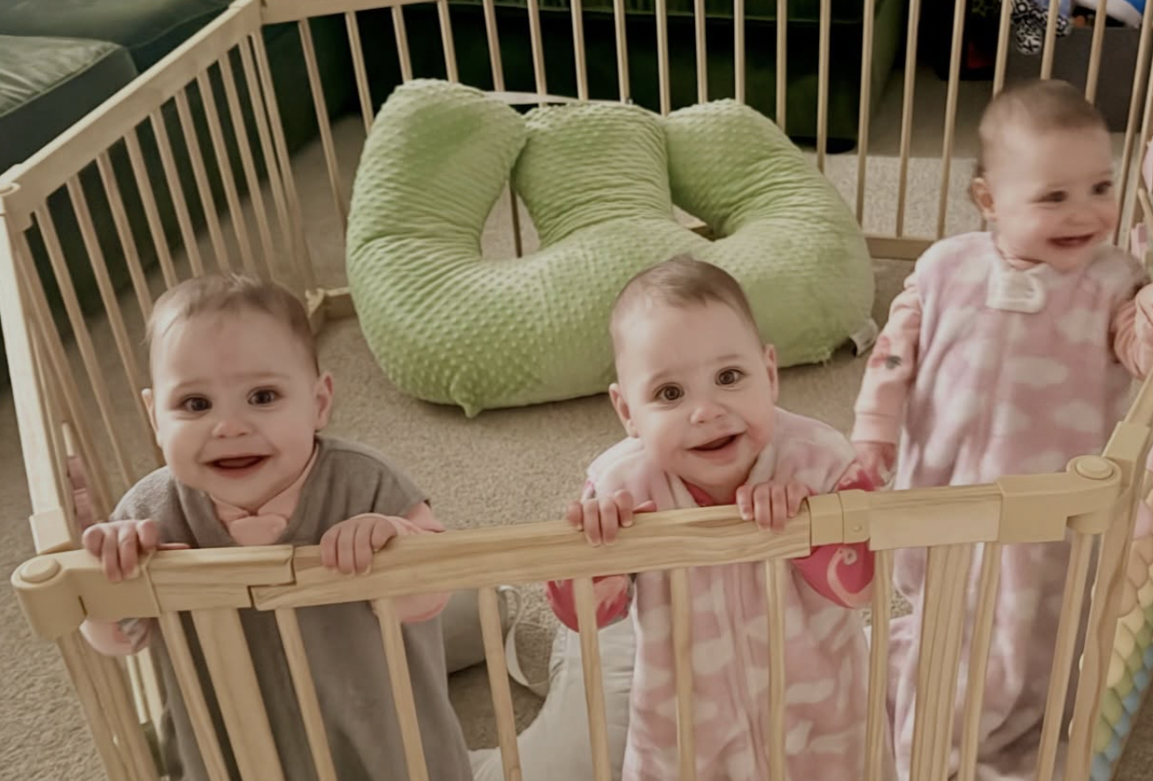 Cette maman dit « non » à l’une de ses triplées : les trois fondent aussitôt en larmes