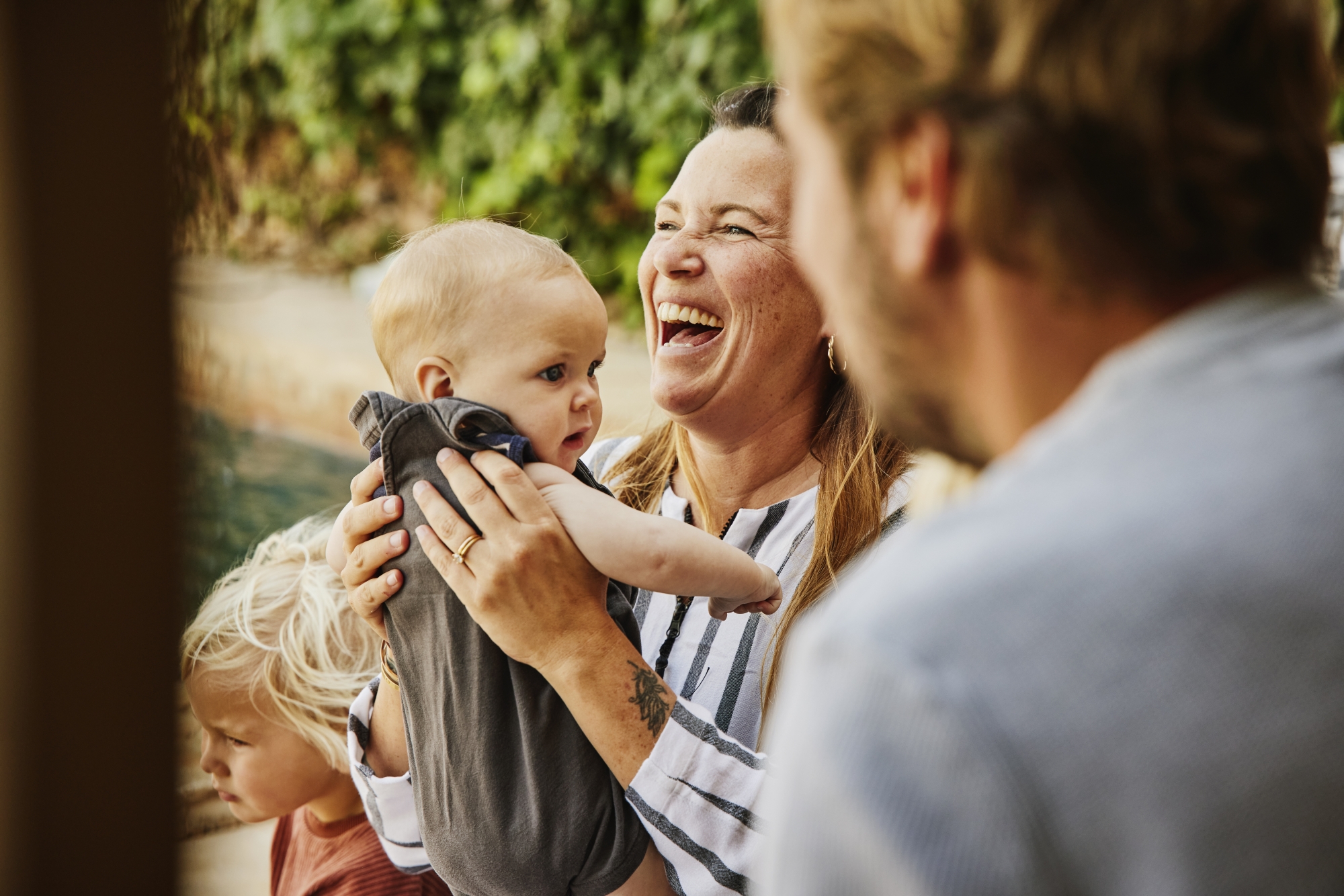 Les parents les plus détendus en vacances ont tous renoncé à la même chose