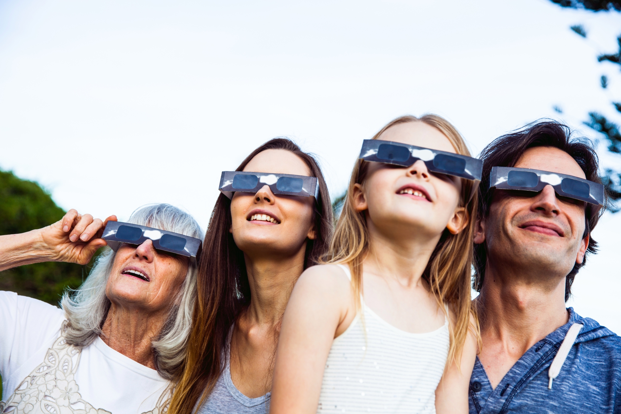 Éclipse du 12 août : voici les points à vérifier avant d’acheter des lunettes spéciales, selon les autorités