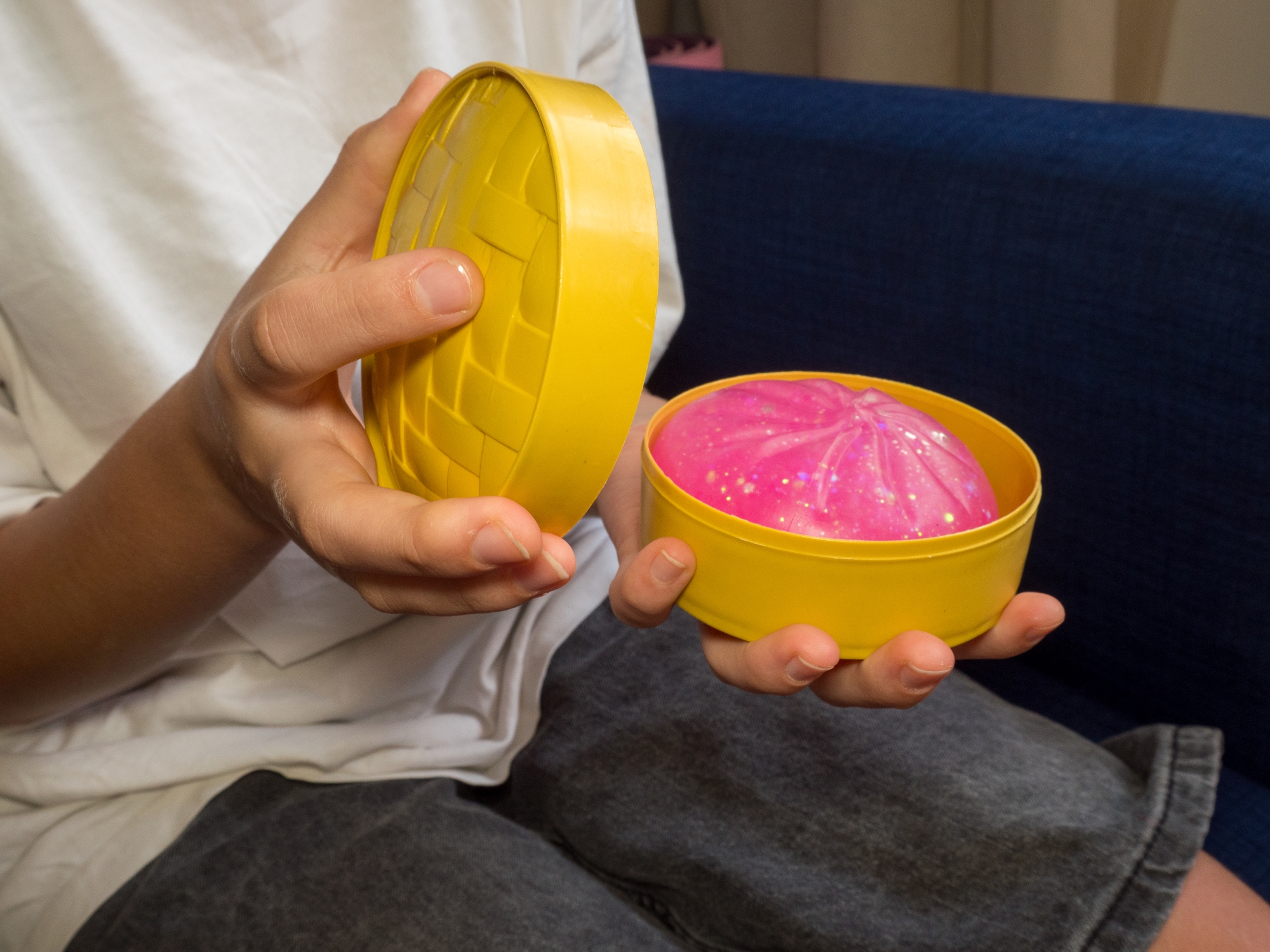 Un jouet « squishy » explose au visage d’un enfant de 8 ans et le brûle grièvement