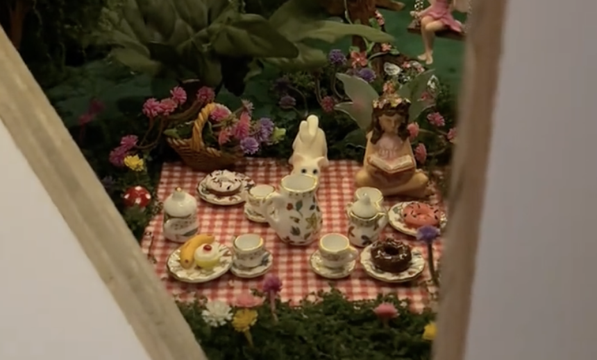 Ils construisent un jardin féerique secret en hommage à leur fils disparu