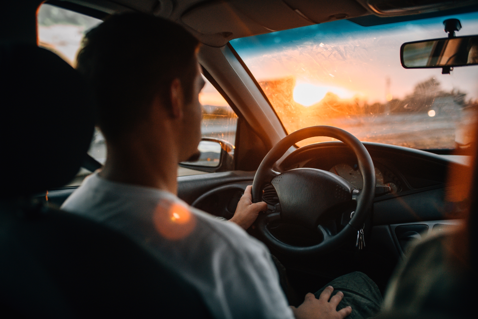 « Wrong Way Driving Challenge » : c’est quoi ce défi TikTok mortel venu d’Angleterre ?