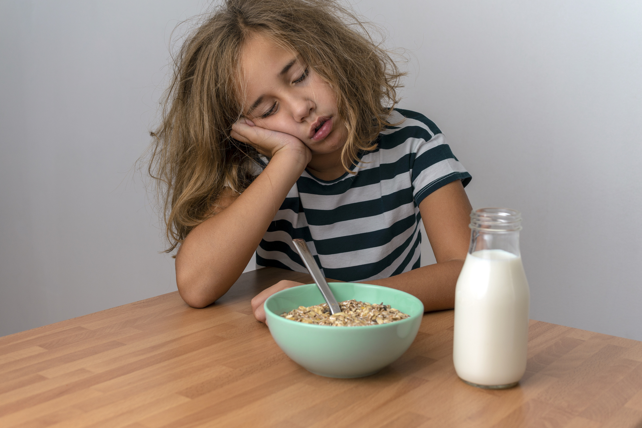 Se lever tôt est mauvais pour le cerveau des jeunes !