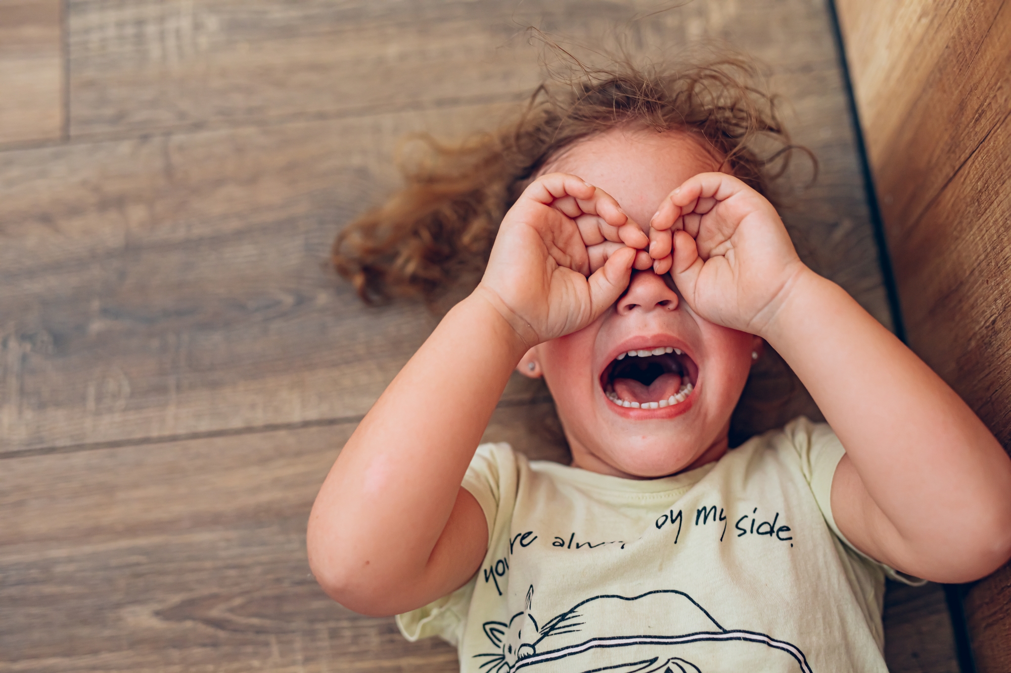Pourquoi les enfants sont si irritables la première semaine d'école (et c'est normal)