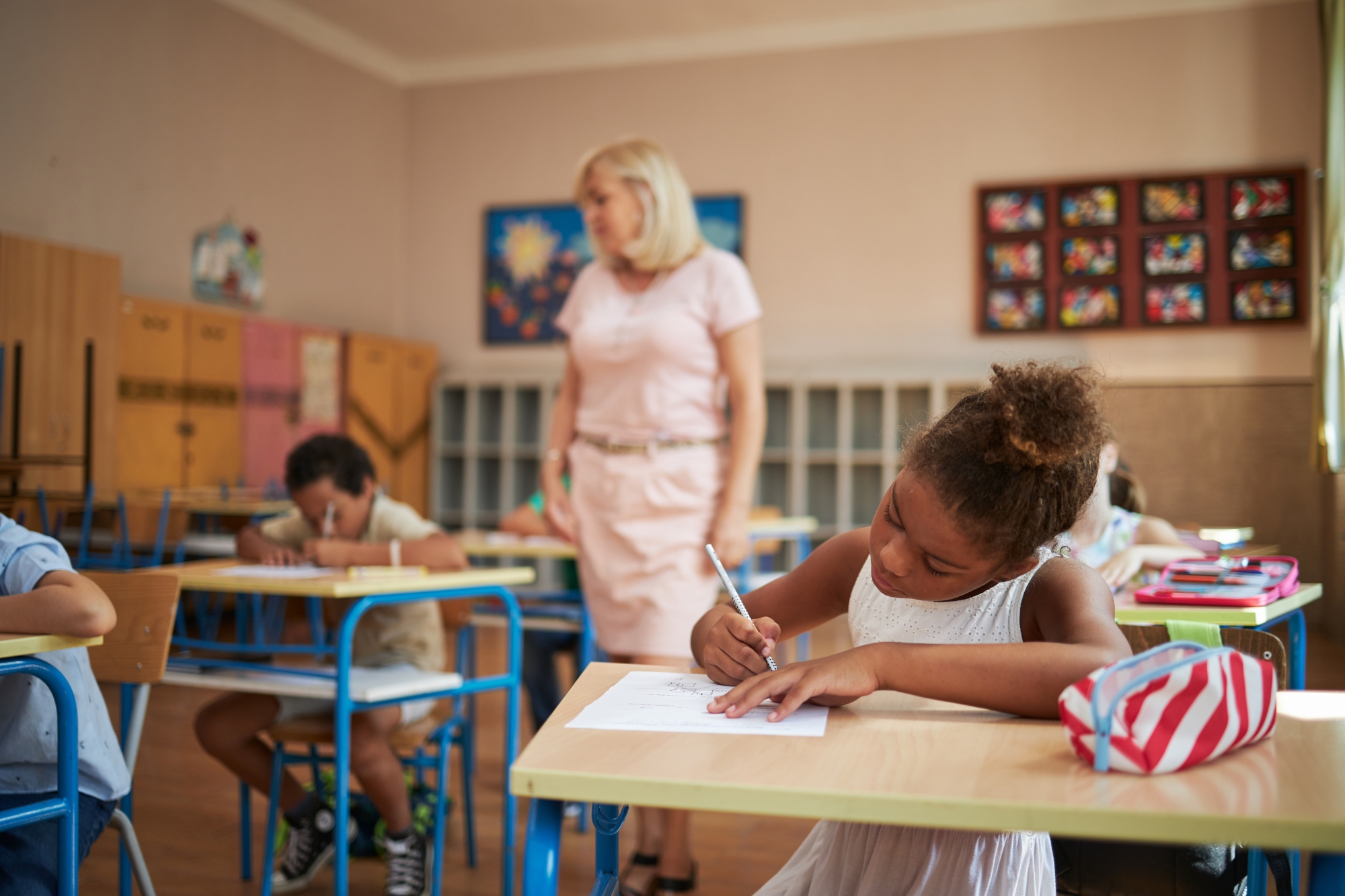 Violences sexuelles à l’école : voici les questions qui seront posées aux élèves de la maternelle au lycée