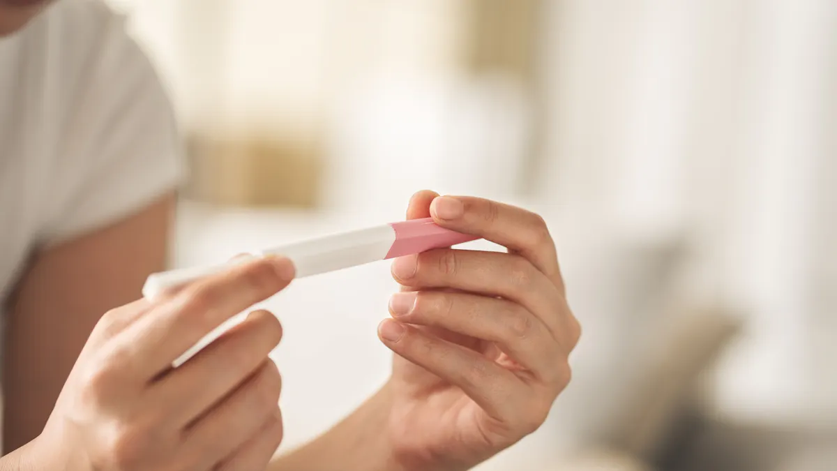 Peut-on encore tomber enceinte naturellement après un diagnostic d’infertilité ? Ce calculateur donne une estimation