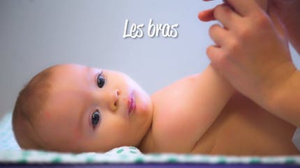 Comment bien masser votre bébé (vidéo)